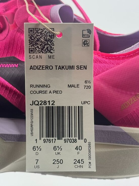 Athletic_Shoes